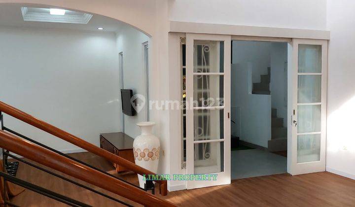 Rumah Hook Bonus Furnish Harga Bagus di Legenda Wisata Cibubur 2