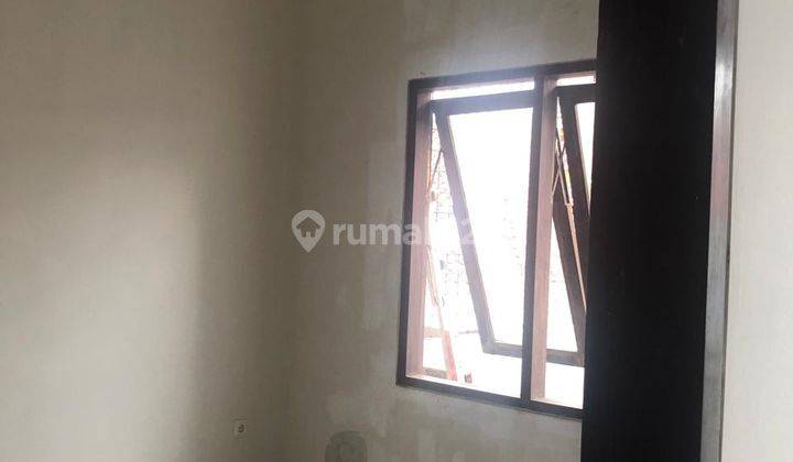 Rumah Siap Huni Luas Dan Strategis di Raffles Hills Cibubur 2