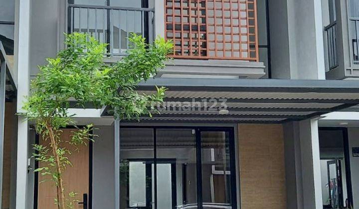 Rumah Strategis Harga Mantul Siap Huni di Legenda Wisata Cibubur 1