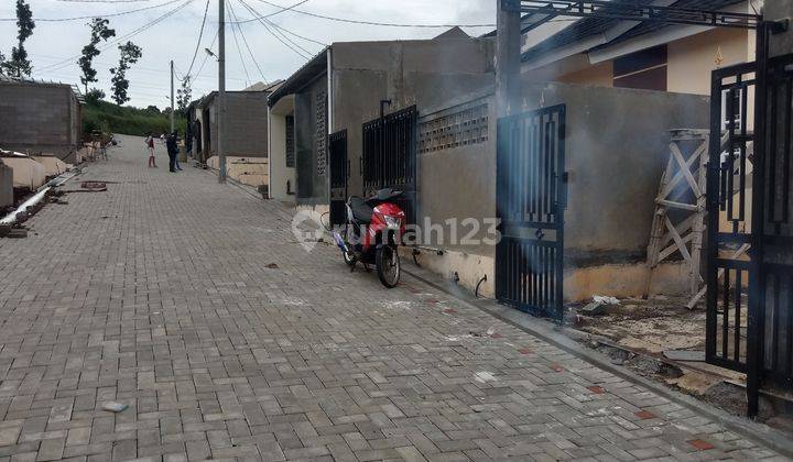 Rumah Minimalis Modern 5 Menit Ke Exit Tol Bocimi Parung Kuda. 1