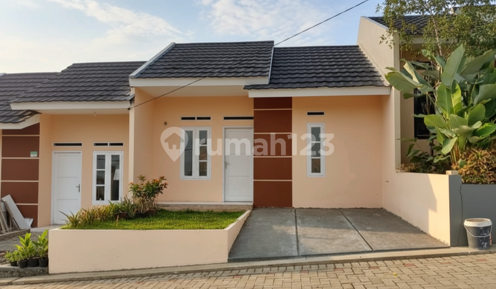 Rumah Pertama untuk Keluarga Kecil Bahagia! Dekat dengan Pt. Nina Parungkuda :Heart:️