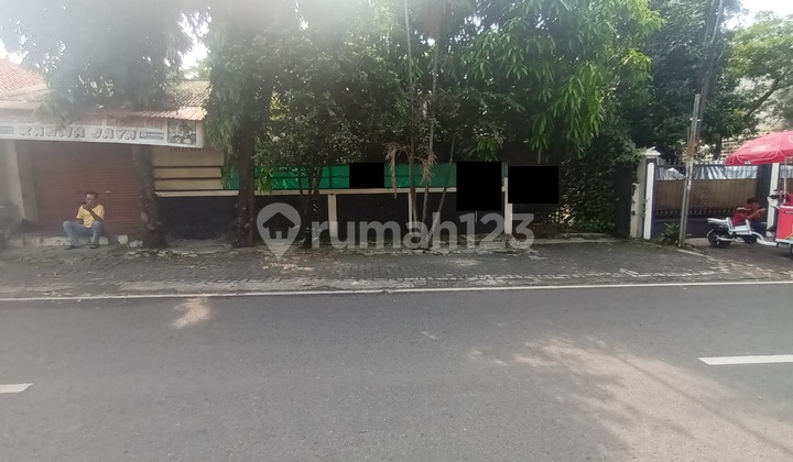 Rumah Lama Siap Huni Lokasi Strategis di Jl Kemandoran 