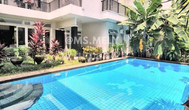 Dijual Rumah Cakep Kemang American Classic Lokasi Strategis