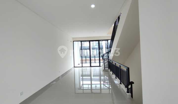 For Rent Hampton Walk 2-Front Ruko Alfresco Type 1