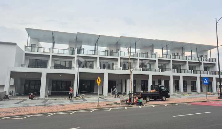 For Rent: Sorrento East Shophouse Ready for Occupancy in Gading Serpong For Rent: Sorrento East Shophouse Ready for Occupancy in Gading Serpong