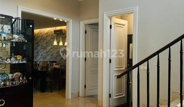 Disewakan Rumah Mewah Full Furnish di Cluster Fountainbleu, Bsd Disewakan Rumah Mewah Full Furnish di Cluster Fountainbleu, Bsd