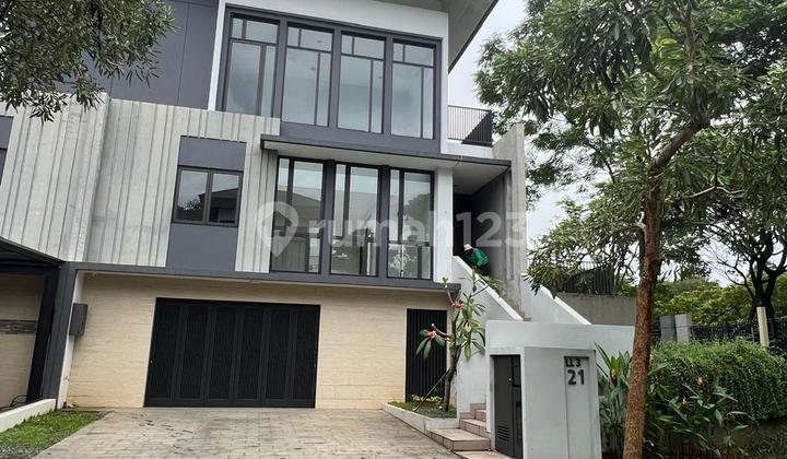 For Rent: Lakewood House, Navapark BSD For Rent: Lakewood House, Navapark BSD