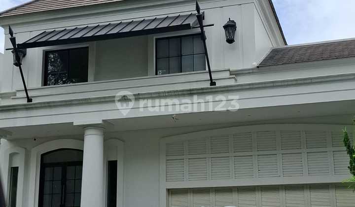 Disewakan Rumah European Style di BSD City With Pool