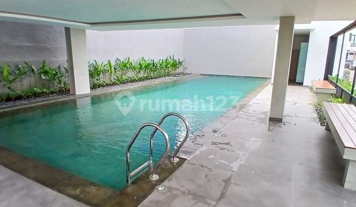 Dijual Cepat Rumah 2 Lantai di Favoury House BSD 2