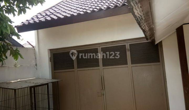 Rumah 2 Lantai Bagus Semifurnished di Pamulang, Tangerang Selatan 2