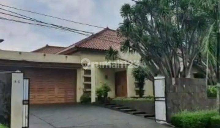 Rumah Mewah Pool View Seperti Villa di Simprug Golf, Jaksel 1