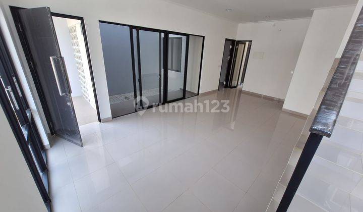 Rumah 2 Lantai Pik 2 Disewakan Ukuran 8x15 2