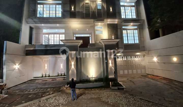 Dijual Rumah Mewah Cluster Venice Pantai Indah Kapuk 1