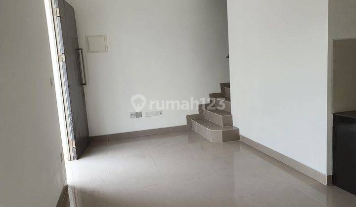 Disewakan Rumah Pik 2 Ukuran 6x10 Kosongan Termurah 2