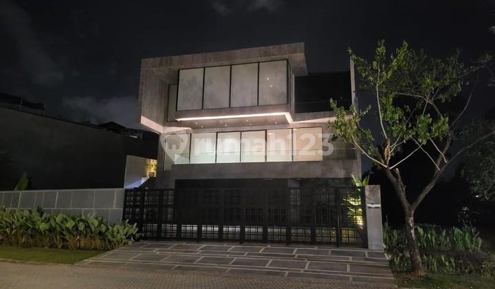 Dijual Rumah Mewah Pantai Indah Kapuk Furnish Siap Huni