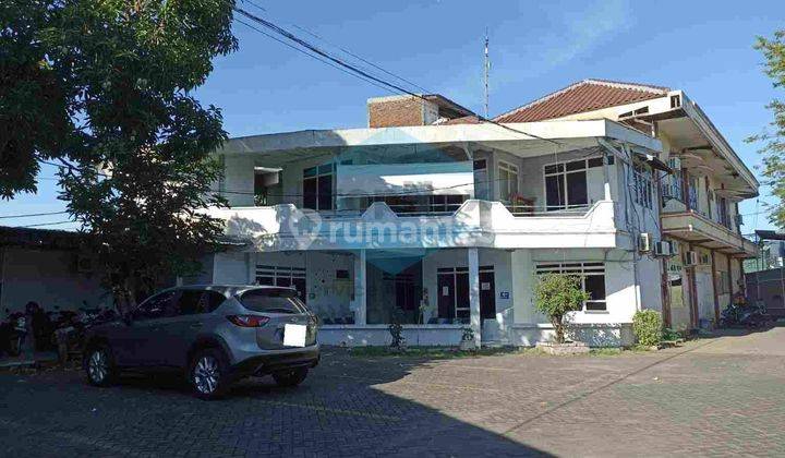 Rumah Usaha + Gudang + Tanah Di Kyai Tambak Deres 2