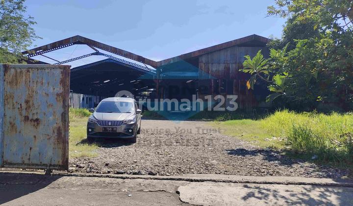 Gudang Tropodo Ex Konstruksi Baja