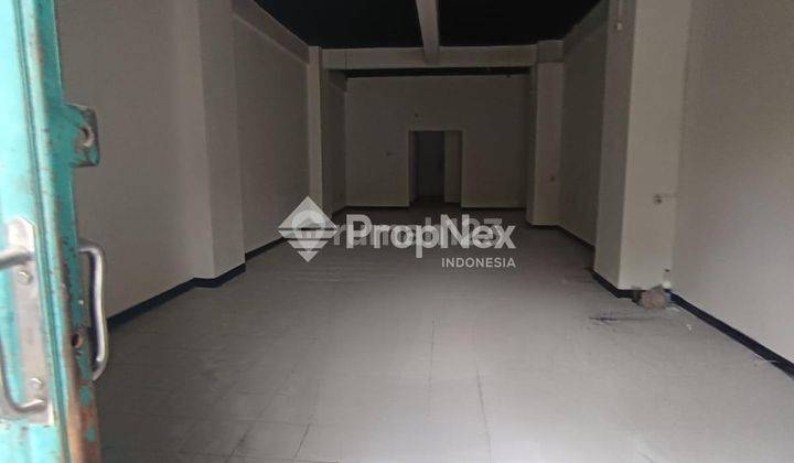 Disewakan Ruko Raya Mulyosari 3,5 lantai 2