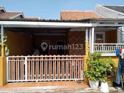 JUAL BUTUH Rumah Cantik Terawat di Kopo Katapang Siap Huni 1