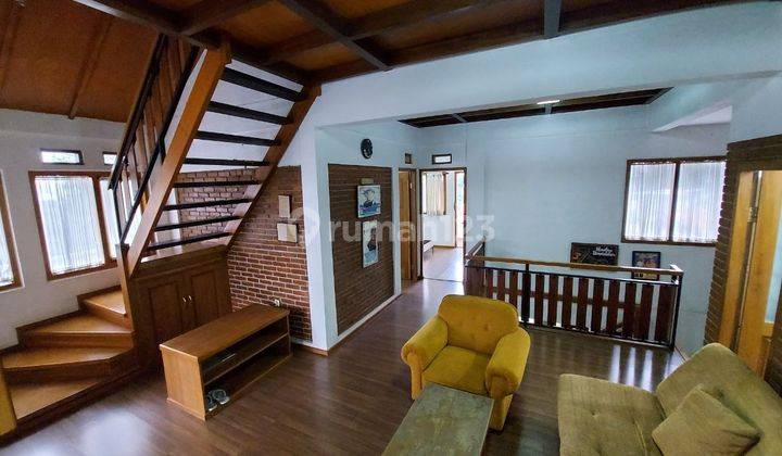 NYAMAN BANGET Istimewa Villa Kayu Dijual di Setiabudi Regency 2