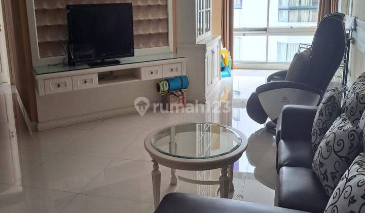 For Rent Apartemen Taman Anggrek 3BR Furnished 1