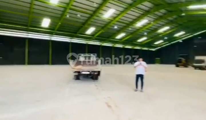 Warehouse for Rent in Bayur Tangerang Area 4878m2