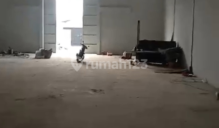 Warehouse for Sale in Miami Kapuk Warehouse Area, Size 1150m2