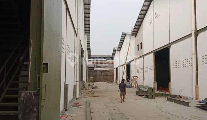 For Rent Spacious Warehouse in Jatake Area 2016m2 For Rent Spacious Warehouse in Jatake Area 2016m2