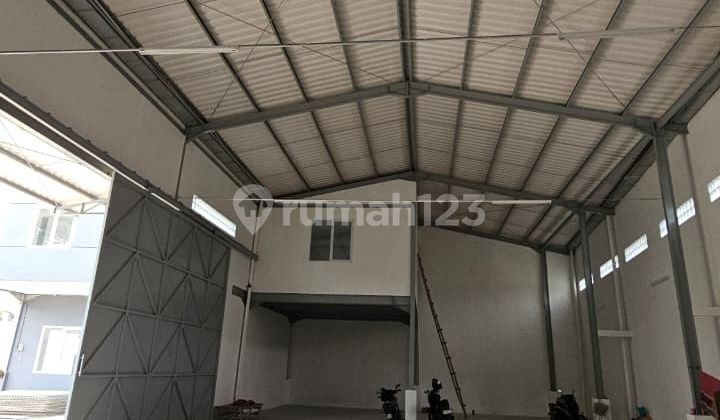 Warehouse for Rent at Outer Ring Road Kosambi Cengkareng, 300 sqm.