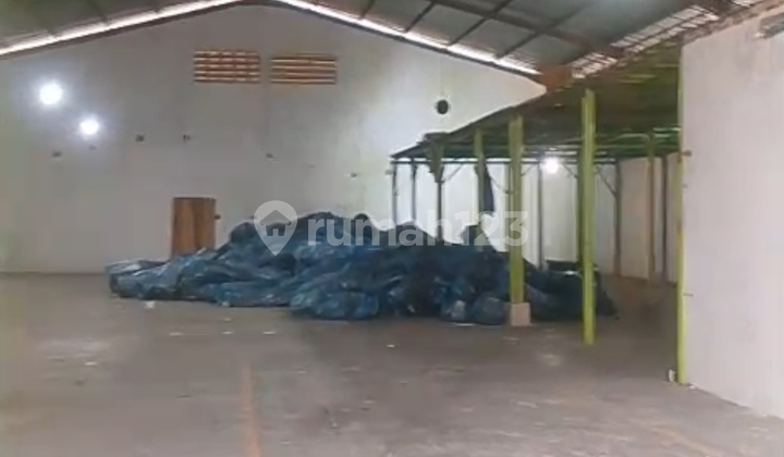 Disewakan Gudang Karawaci Bagus Lb.865m2