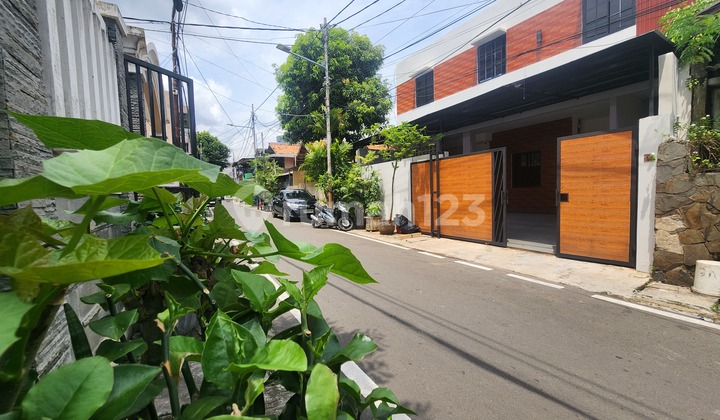 Rumah Kost Cikini Menteng Super Strategis Unit Langkah