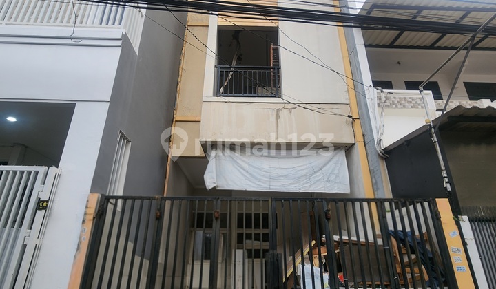 Tanjung Duren House Near Central Park Mall Tanjung Duren House Near Central Park Mall