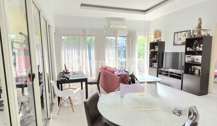 Spacious Luxury House in the Elite Area of Bintaro