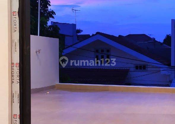 Rumah  Renovasi Siap Huni DiJual Di Bintaro Sektor 9 2