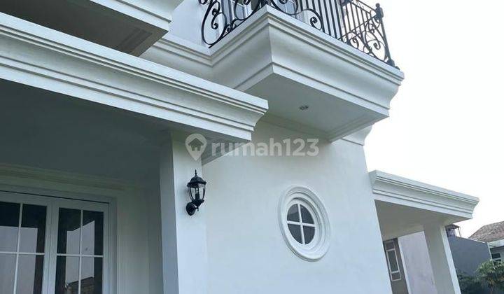 Rumah Luxury Bergaya American classic  di BSD Tangsel 2