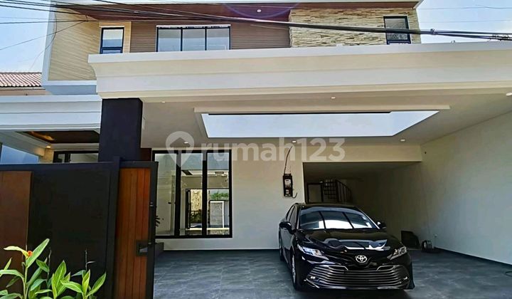 Brand New Modern Design House With Swimming Pool 1