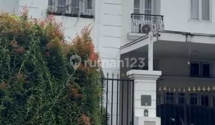 Rumah Mewah dengan Private Pool Dalam Cluster di Villa Cinere Mas