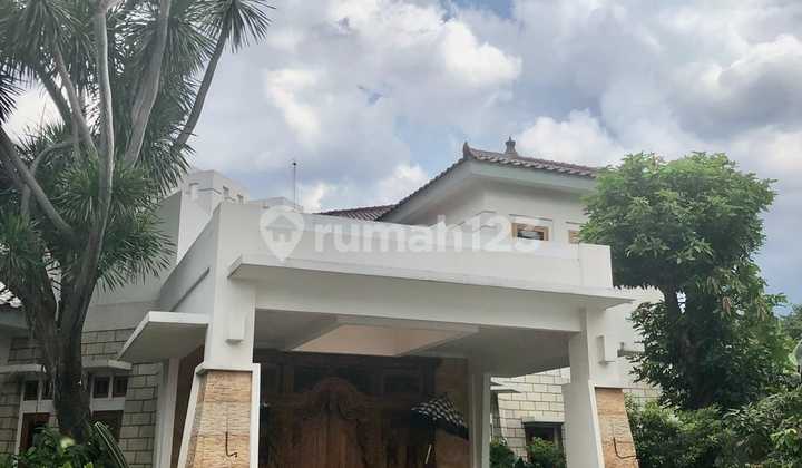 Rumah Serasa Di Bali Bernuansa Resort Asri Dan Furnished