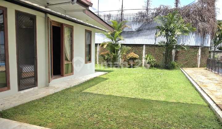 Rumah 1 Lantai Dengan Kolam Renang Dekat MRT di Cipete 2