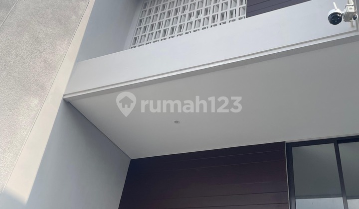 New Building House Near Cinere Toll Gate in Cinere 2