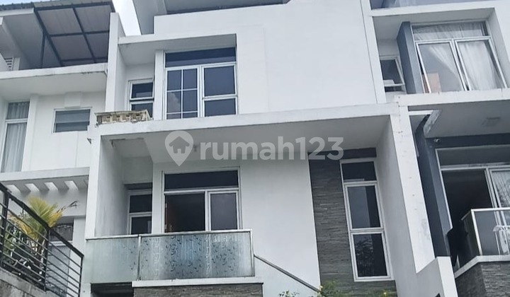 Rumah Siap Huni Dalam Cluster One Gate System di Pondok Cabe