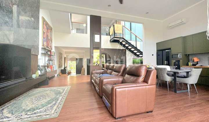 Rumah Mewah Semi Furnished Dalam Cluster di Sektor 7 Bintaro