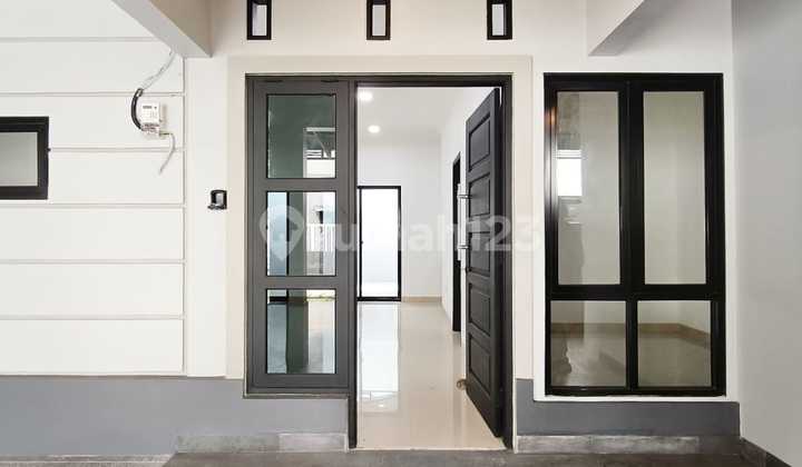 Brand New House Rumah Minimalis Siap Huni di Villa Melati Mas 2