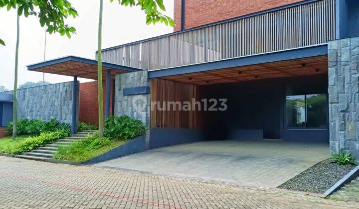 Rumah Luxury Butuh Jual Cepat Ada Kolam Renang Dekat Pintu Tol 1