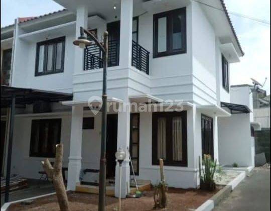 Rumah 2 Lantai baru jual cepat dalam town house di ragunan  1