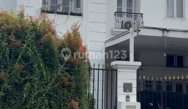 Rumah Mewah Full Furnished Siap Huni Bebas Banjir