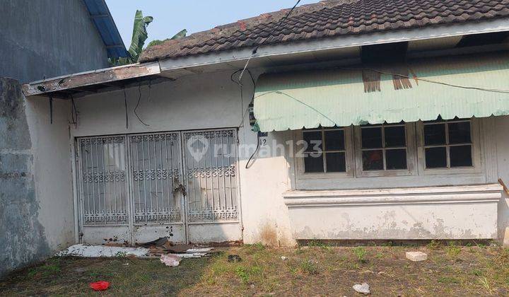 Rumah Hitung Tanah Bu Jual Cepat Lokasi Strategis Dekat Pasar 1