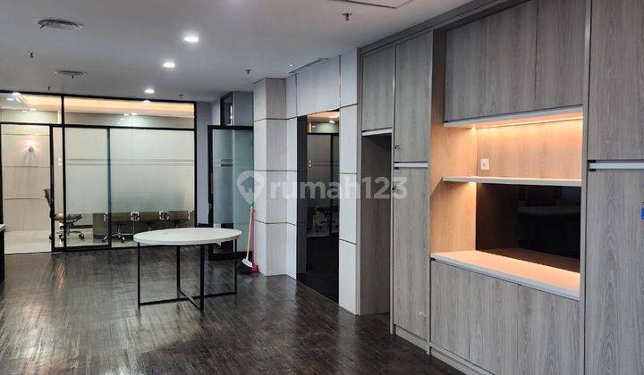 Sewa Office Space Treasury Tower Scbd Sudirman Furnished 2