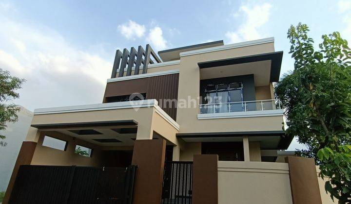 Rumah 3 Lantai Baru Full Furnished Bagus Dekat Pintu Tol 1