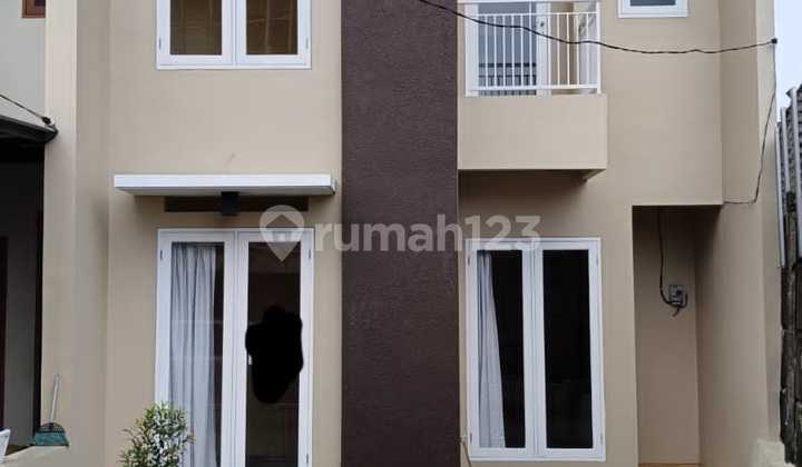 Rumah Murah Bagus Siap Huni 2 Lantai Dekat Akses Tol